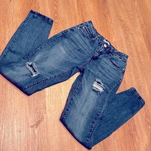 Refuge Dreams size 4 ripped jeans, stretch cotton/spandex